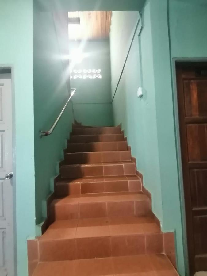 Fbs Inn 龙运 外观 照片
